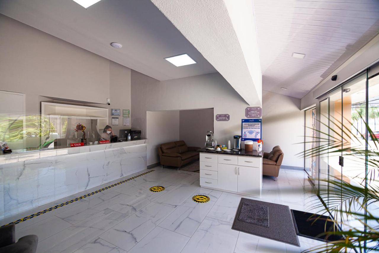 Hotel Sirari By Regina Santa Cruz de La Sierra Exteriör bild