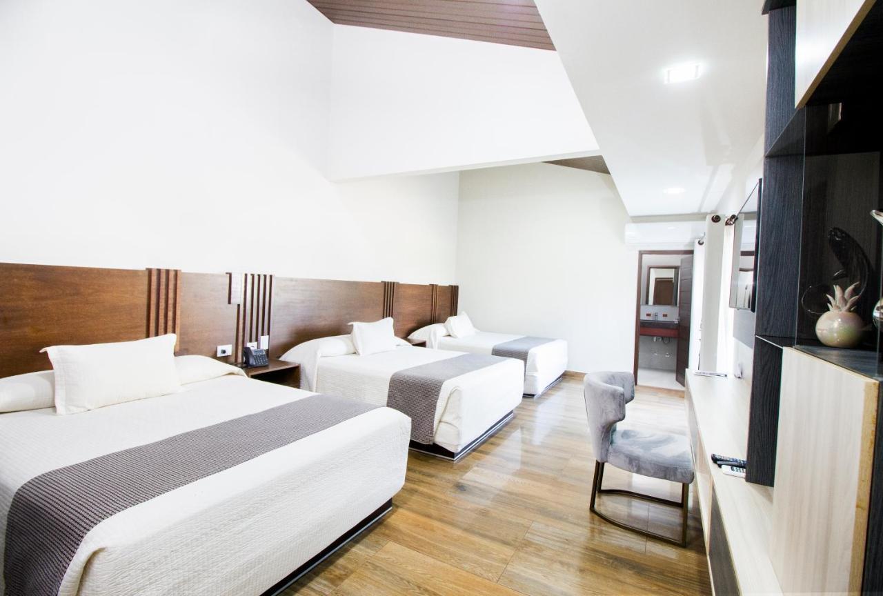 Hotel Sirari By Regina Santa Cruz de La Sierra Exteriör bild